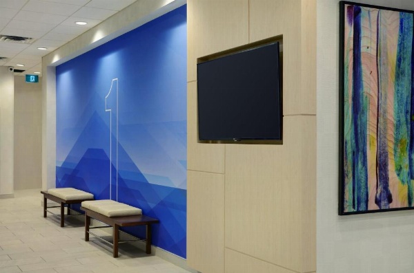 Holiday Inn Express Toronto Downtown image 16